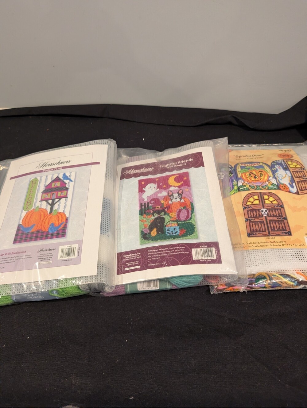Halloween Plastic Canvas Kits Herrschners Design Works Spooky Wall Hanging Lot 3